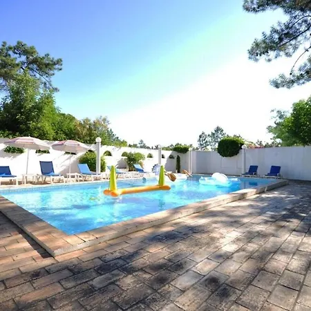 Fantastic Outdoor Area, Private Pool, Tennis Court Golf Practice Facility ヴィラ *