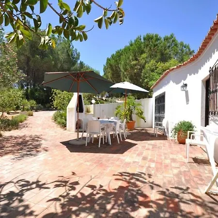 Villa Fantastic Outdoor Area, Private Pool, Tennis Court Golf Practice Facility