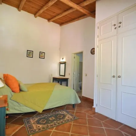 Fantastic Outdoor Area, Private Pool, Tennis Court Golf Practice Facility Вилла *