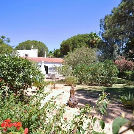 Вилла Fantastic Outdoor Area, Private Pool, Tennis Court Golf Practice Facility