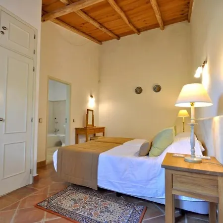Fantastic Outdoor Area, Private Pool, Tennis Court Golf Practice Facility