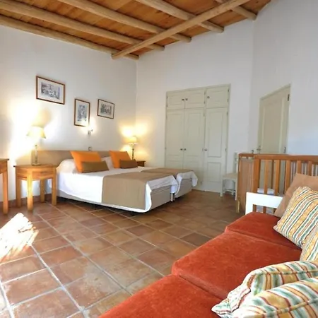 Villa Fantastic Outdoor Area, Private Pool, Tennis Court Golf Practice Facility *